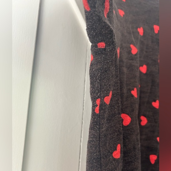 Monrow heart pullover sweater size XL - Picture 6 of 7